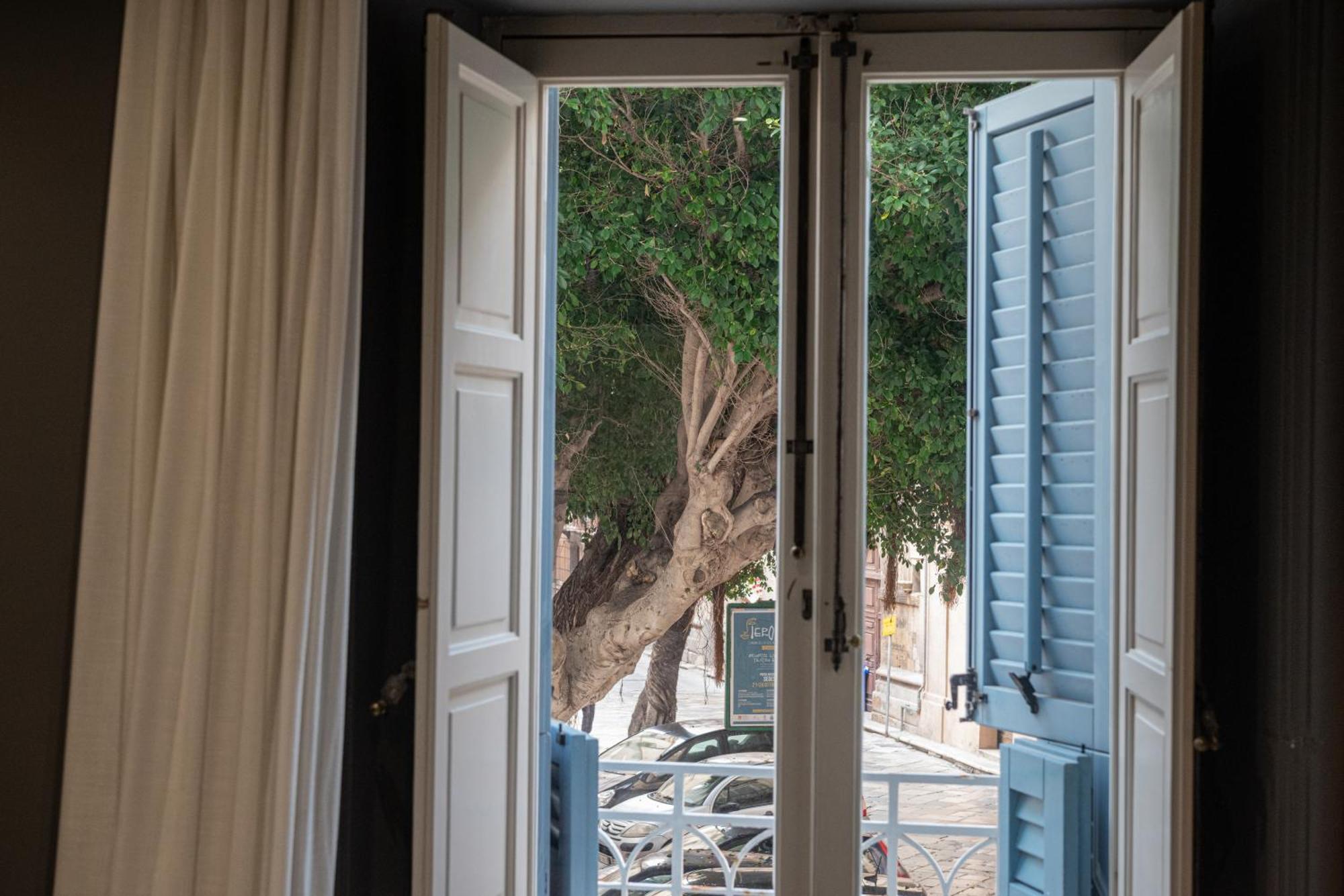 Zibibbo Suites & Rooms - Aparthotel In Centro Storico A Trapani Eksteriør billede