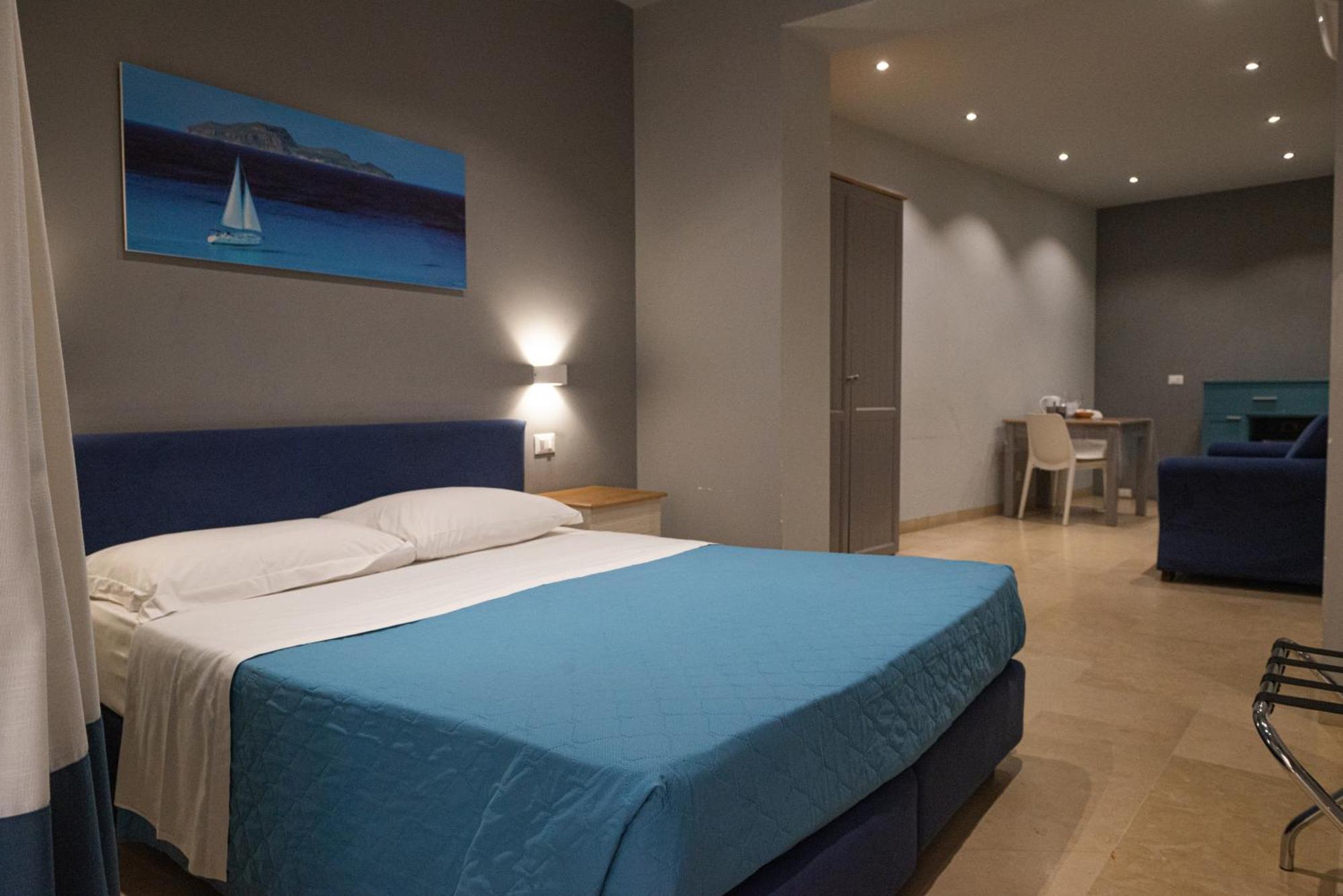 Zibibbo Suites & Rooms - Aparthotel In Centro Storico A Trapani Eksteriør billede