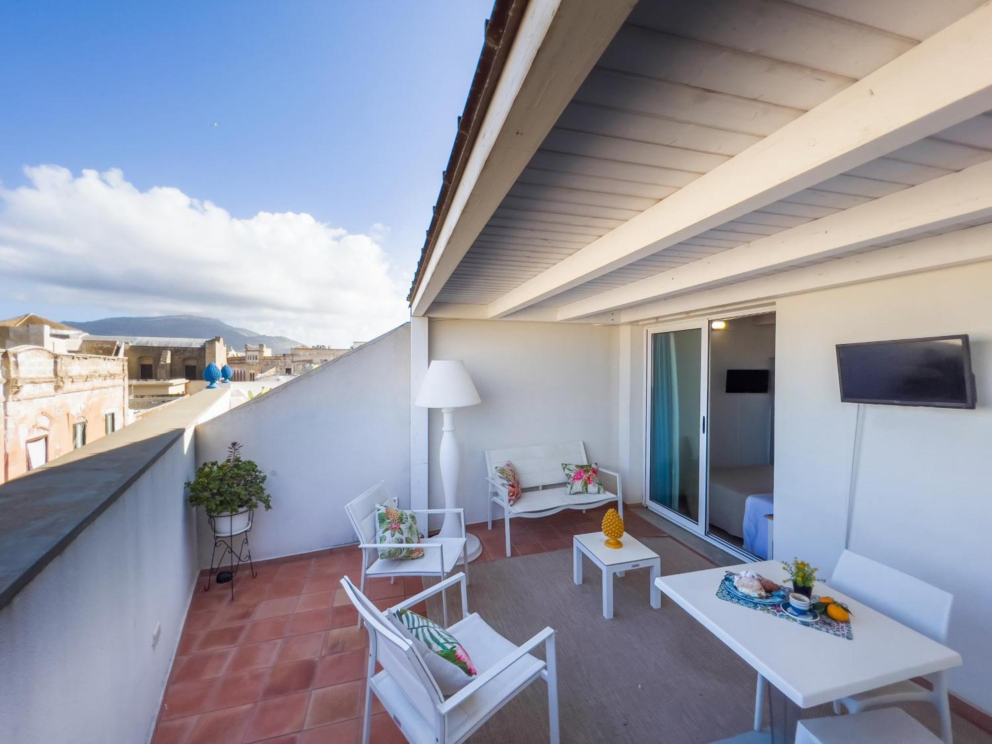 Zibibbo Suites & Rooms - Aparthotel In Centro Storico A Trapani Eksteriør billede